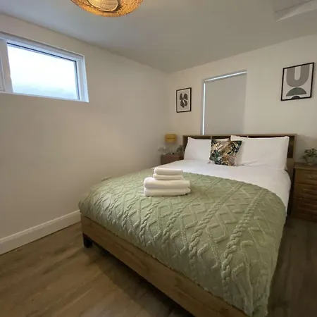 The Meadows Hideaway Дулин